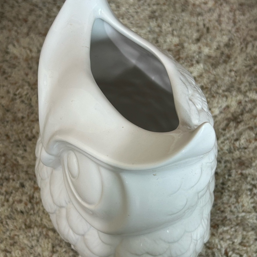 White Ceramic Owl Vase - Beautiful Owl for Flowers or a Simple Decor - Picture 2 of 5